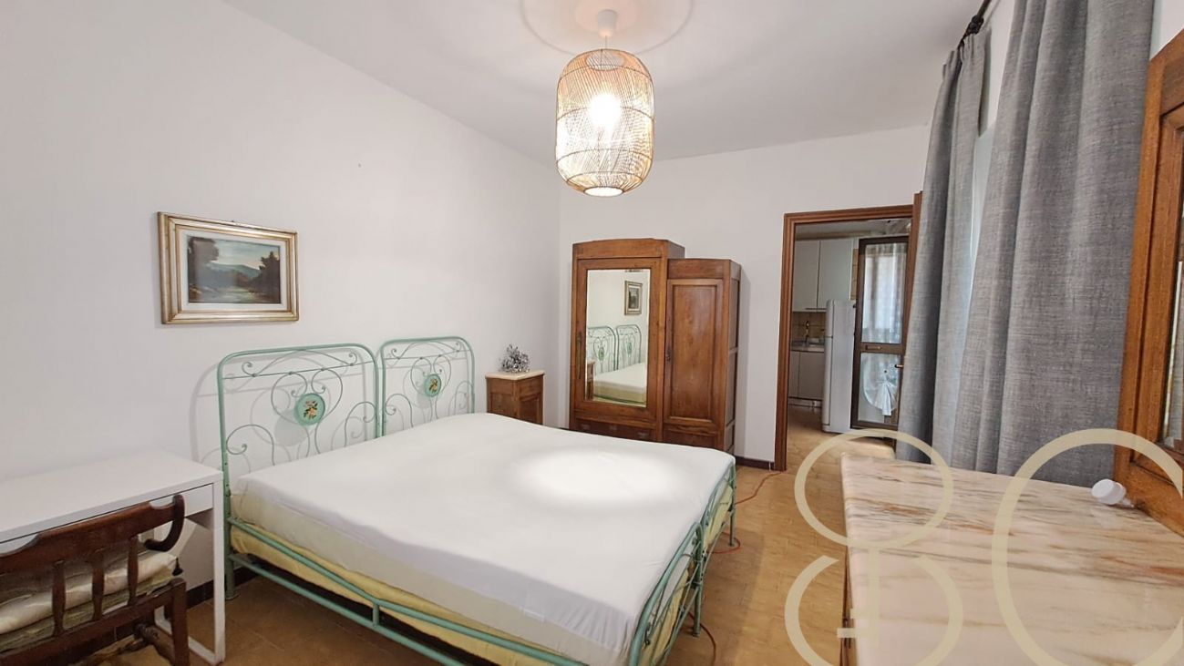 TRILOCALE CON TERRAZZO