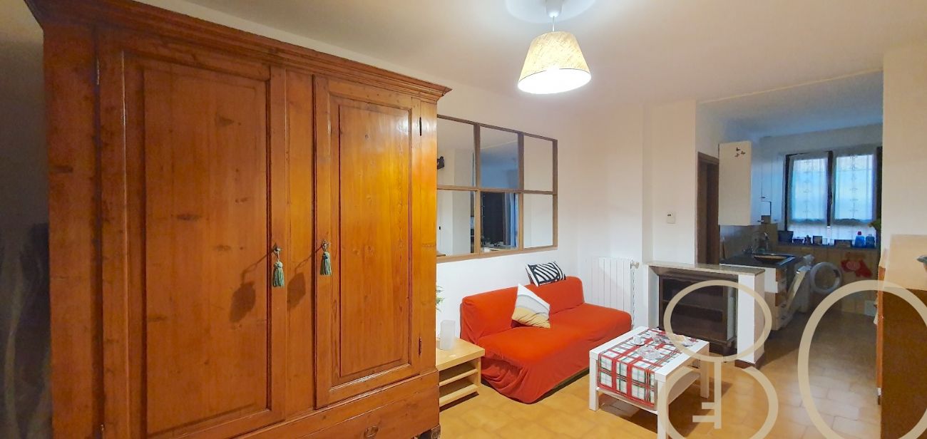 TRILOCALE CON TERRAZZO