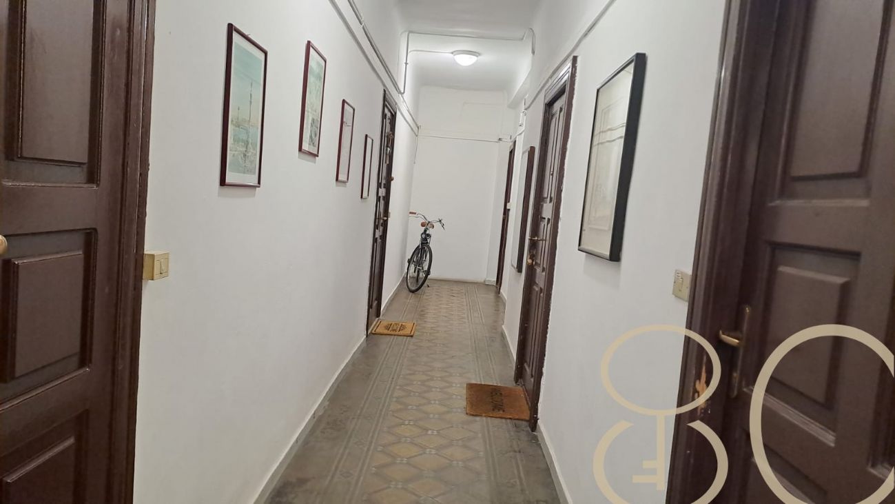 TRILOCALE CON TERRAZZO