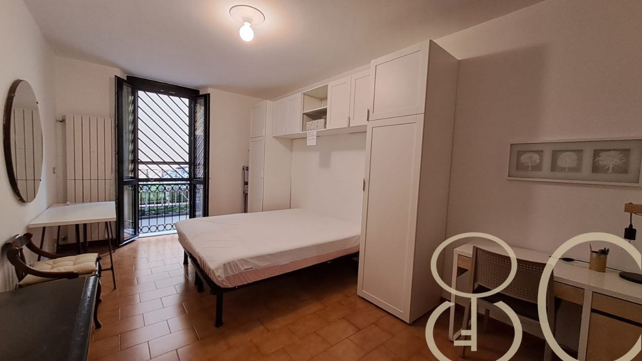 TRILOCALE CON TERRAZZO