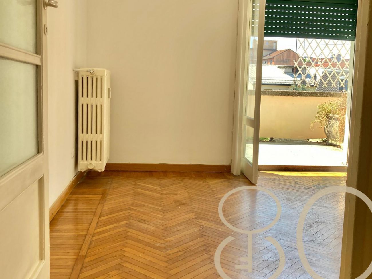 TRILOCALE CON TERRAZZO