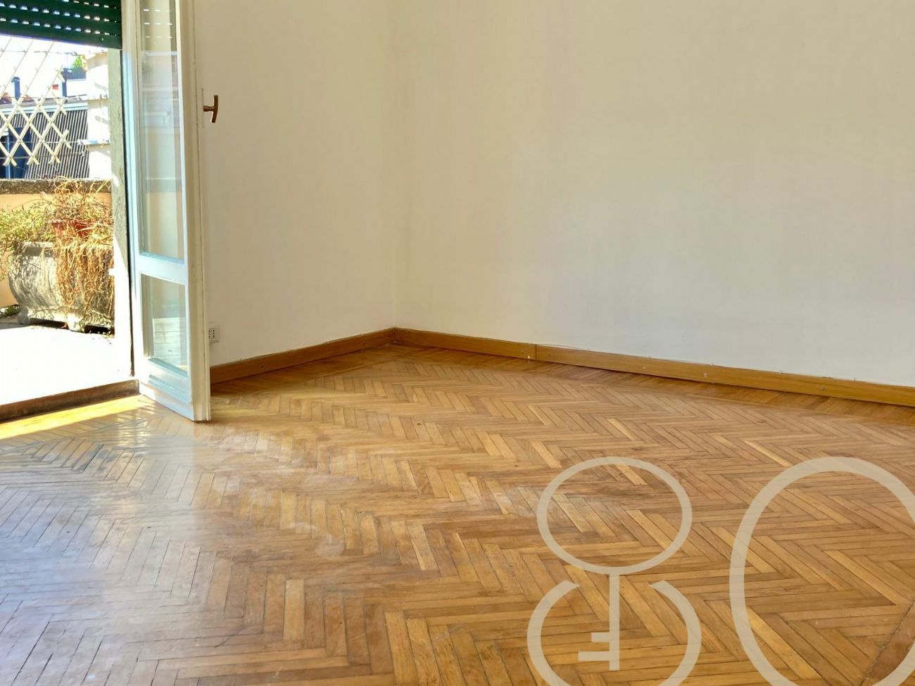 TRILOCALE CON TERRAZZO