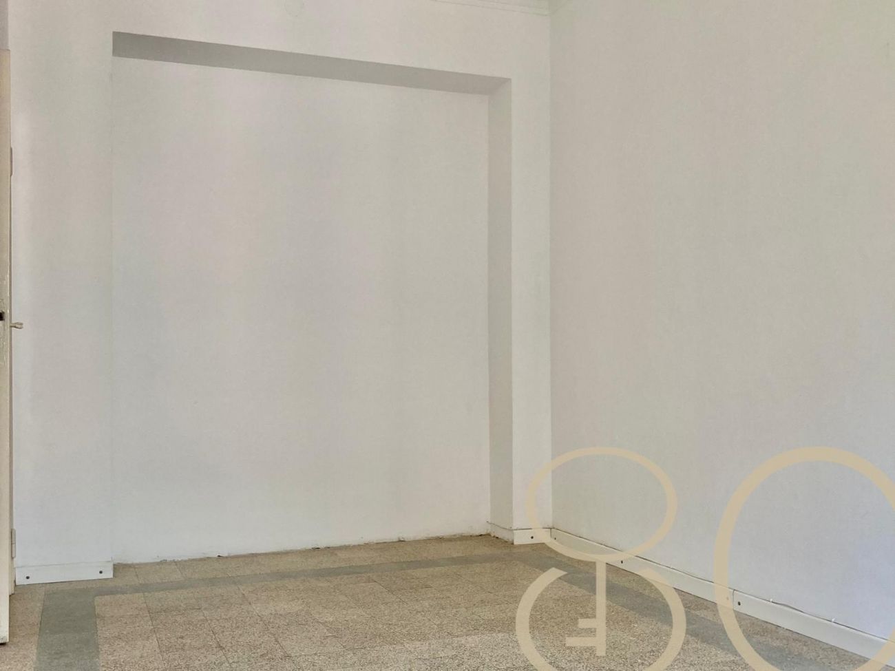 TRILOCALE CON TERRAZZO