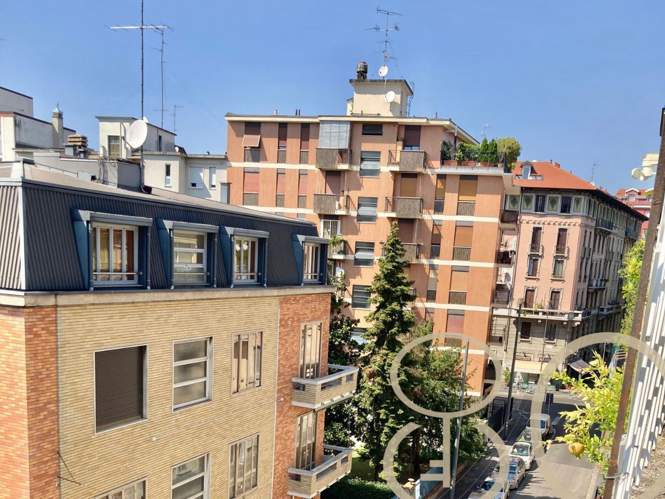 TRILOCALE CON TERRAZZO