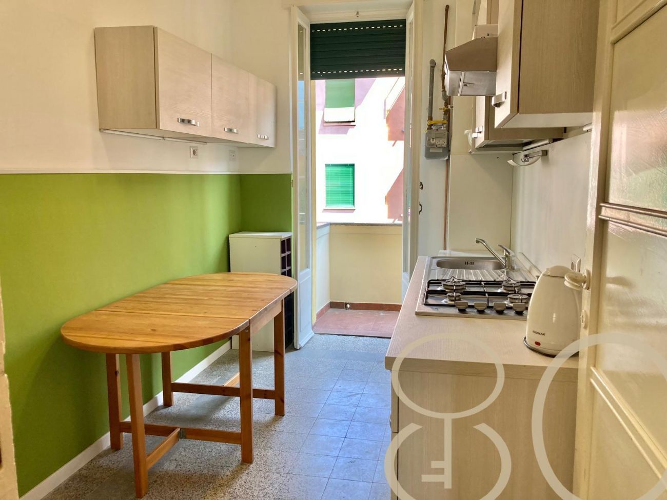 TRILOCALE CON TERRAZZO