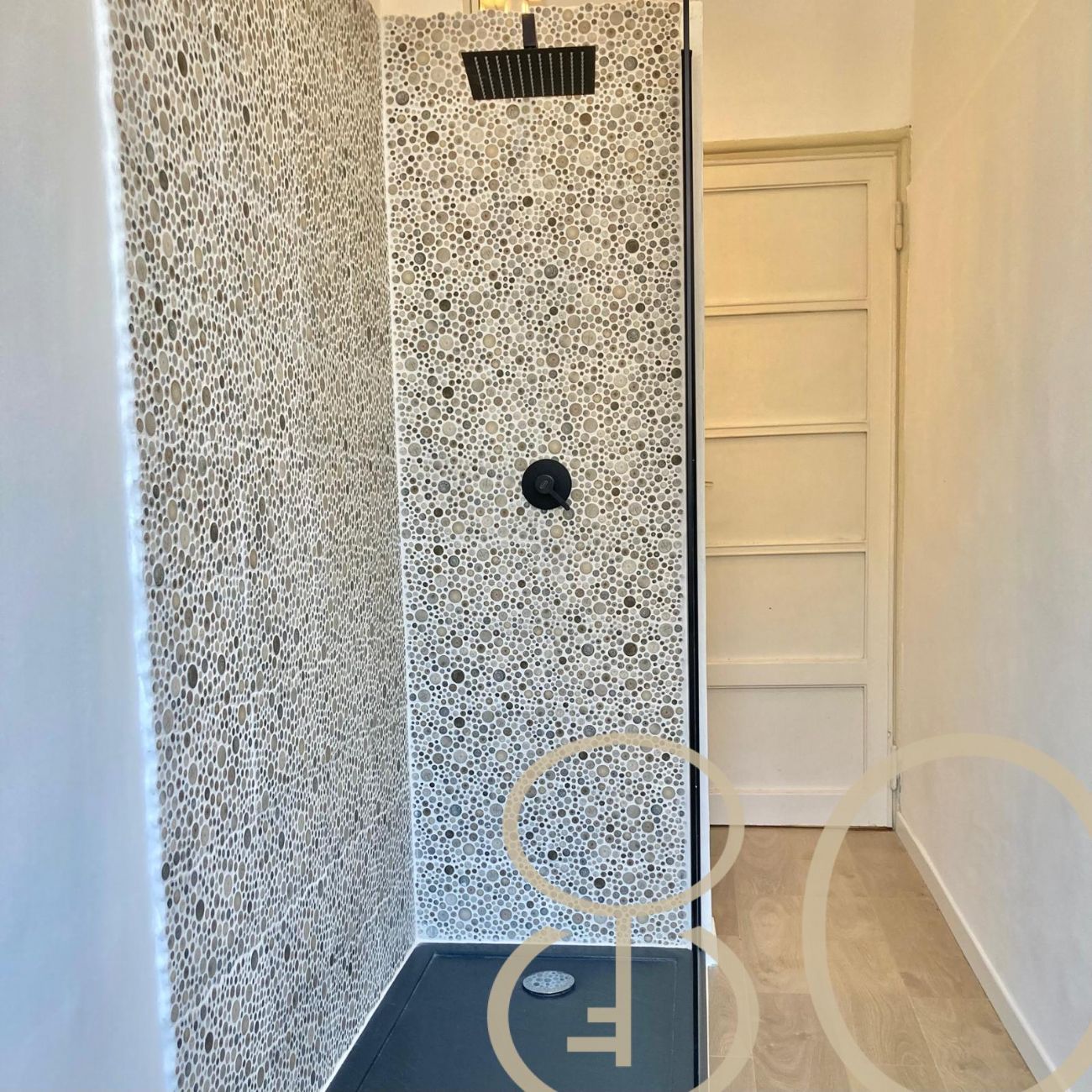 TRILOCALE CON TERRAZZO