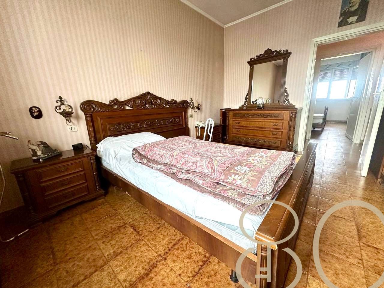 TRILOCALE PIANO ALTO DOPPIO BALCONE E BOX