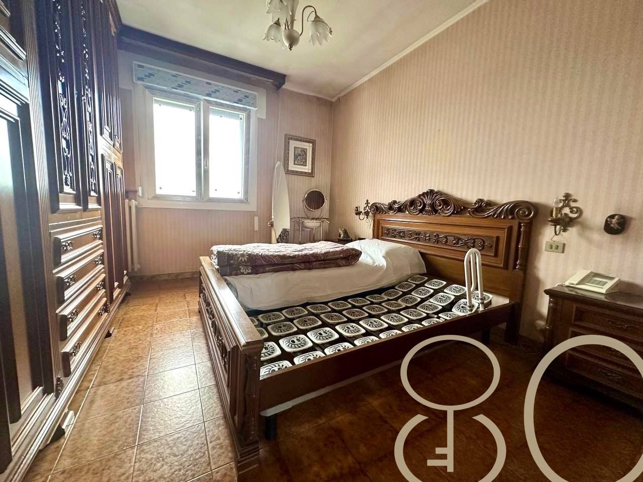 TRILOCALE PIANO ALTO DOPPIO BALCONE E BOX