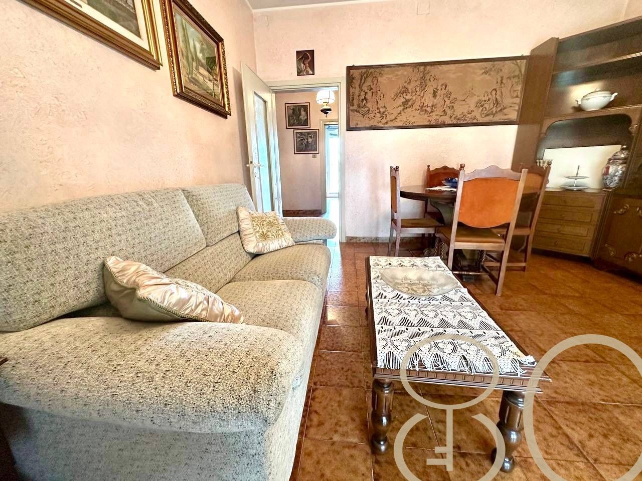 TRILOCALE PIANO ALTO DOPPIO BALCONE E BOX