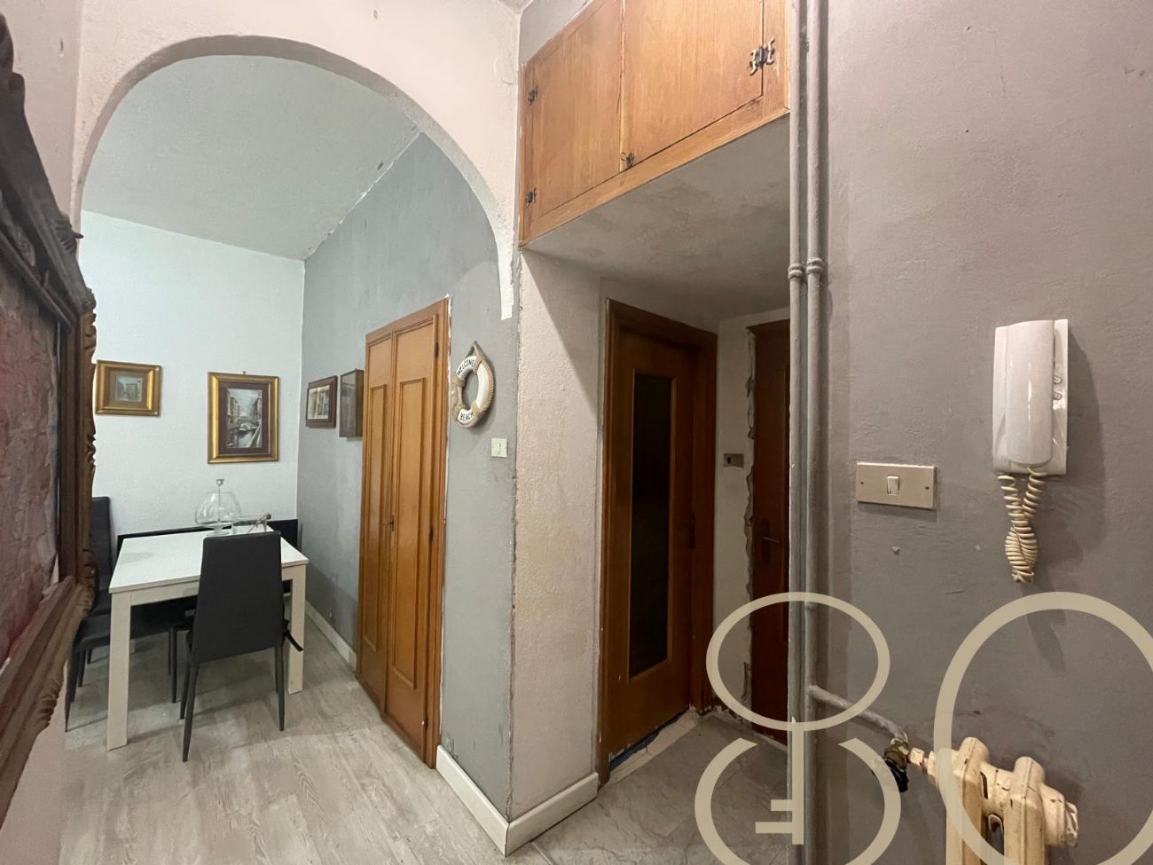 TRILOCALE CON BALCONE E AMPIA CANTINA DI PERTINENZA