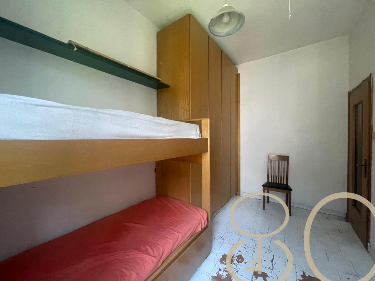 TRILOCALE CON BALCONE E AMPIA CANTINA DI PERTINENZA