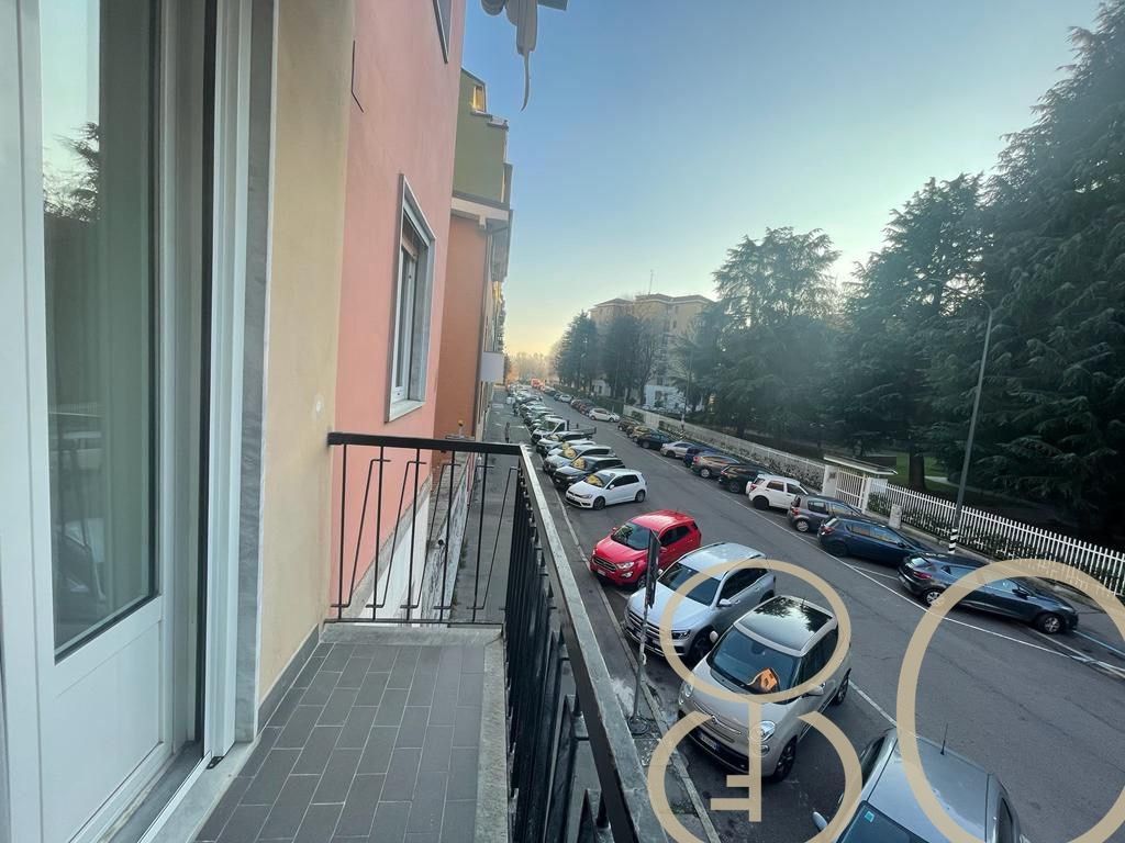 AMPIO BILOCALE RISTRUTTURATO
