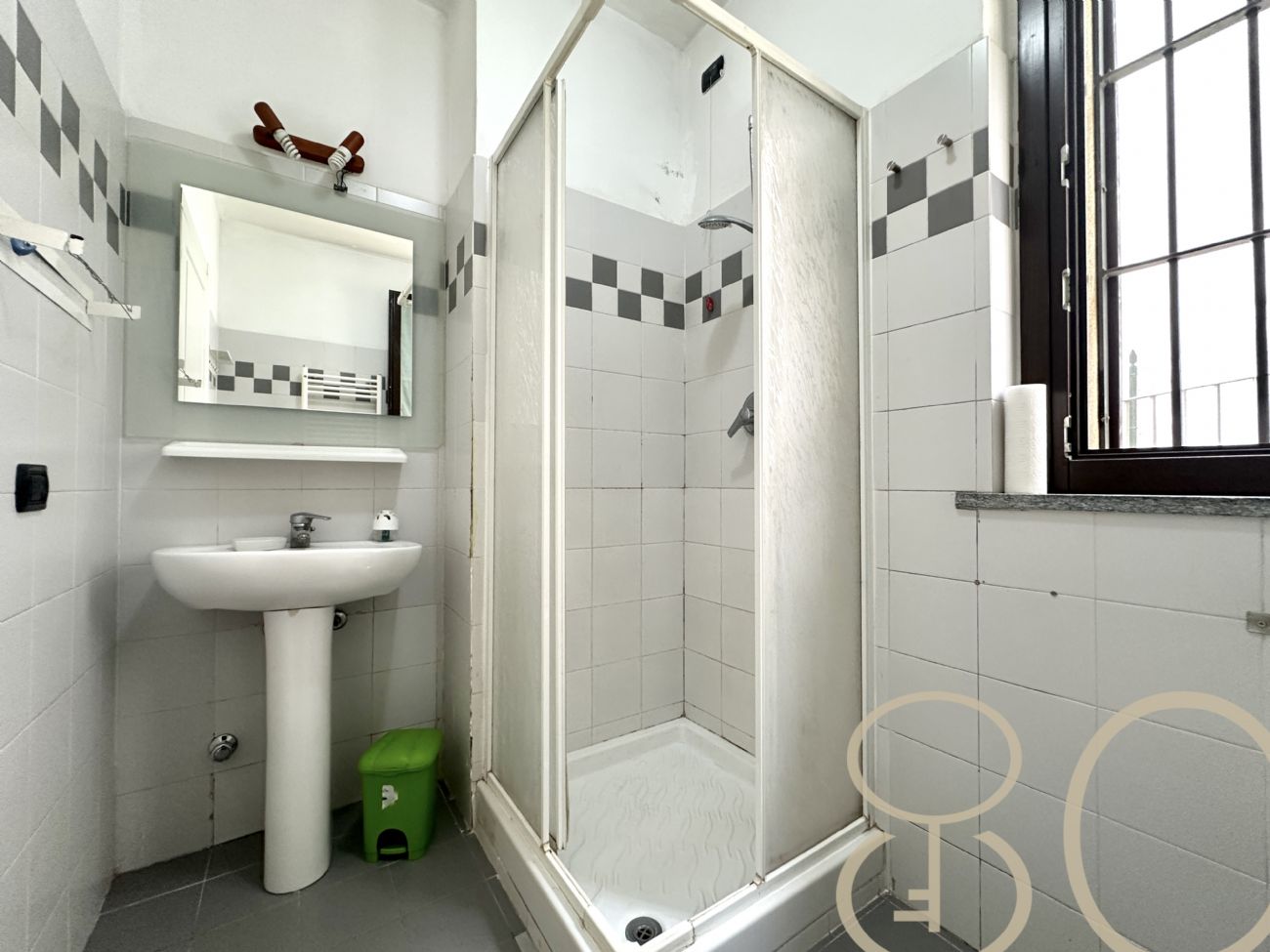 BILOCALE CON CORTILE PRIVATO E CANTINA COLLEGATA