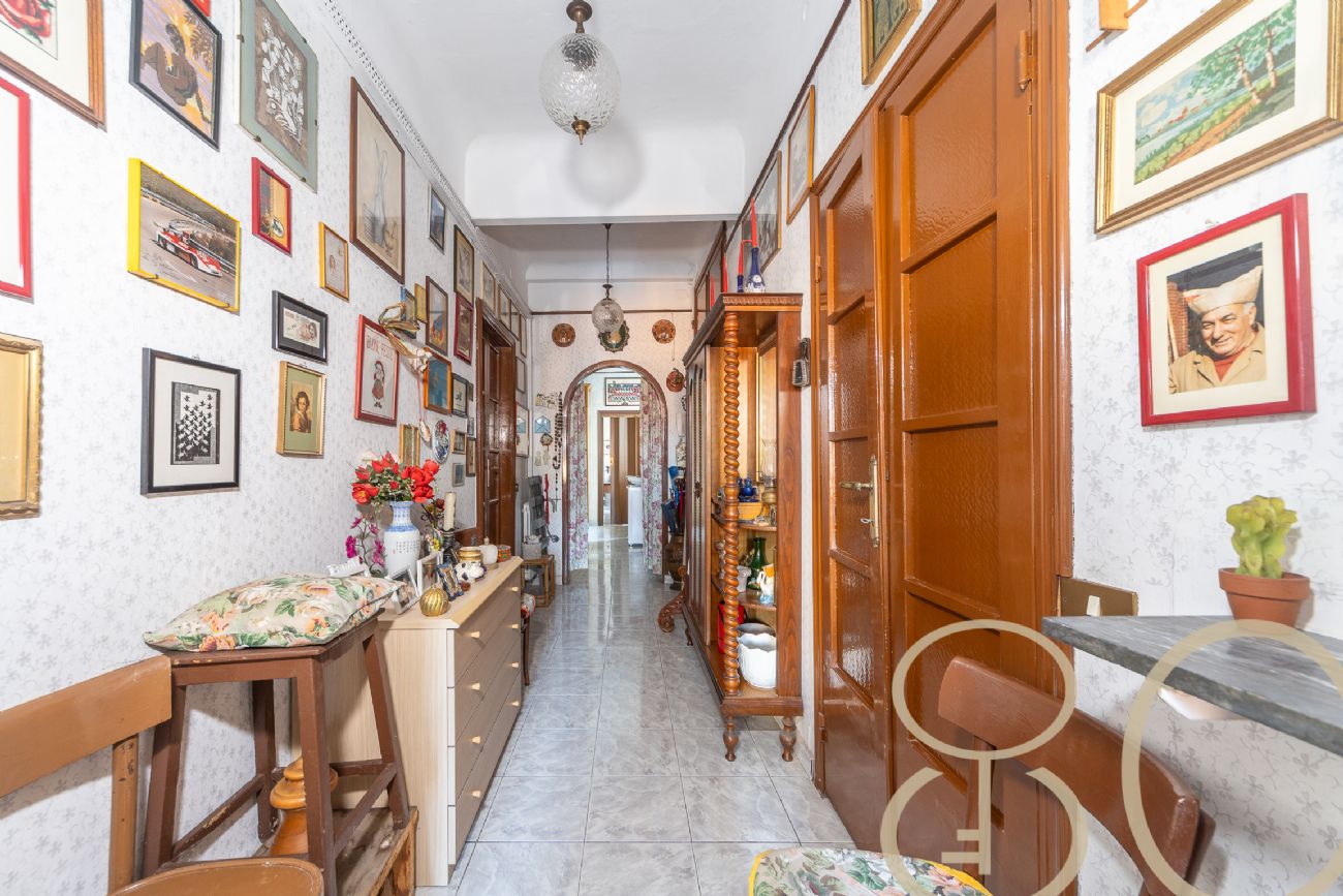 TRILOCALE CON BALCONE CORSO SAN GOTTARDO