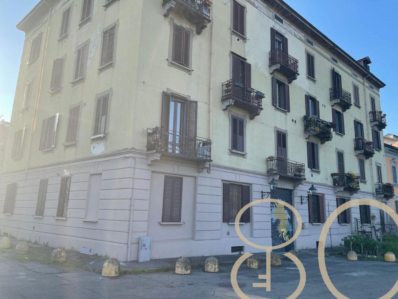 AMPIO TRILOCALE CON GIARDINO PRIVATO
