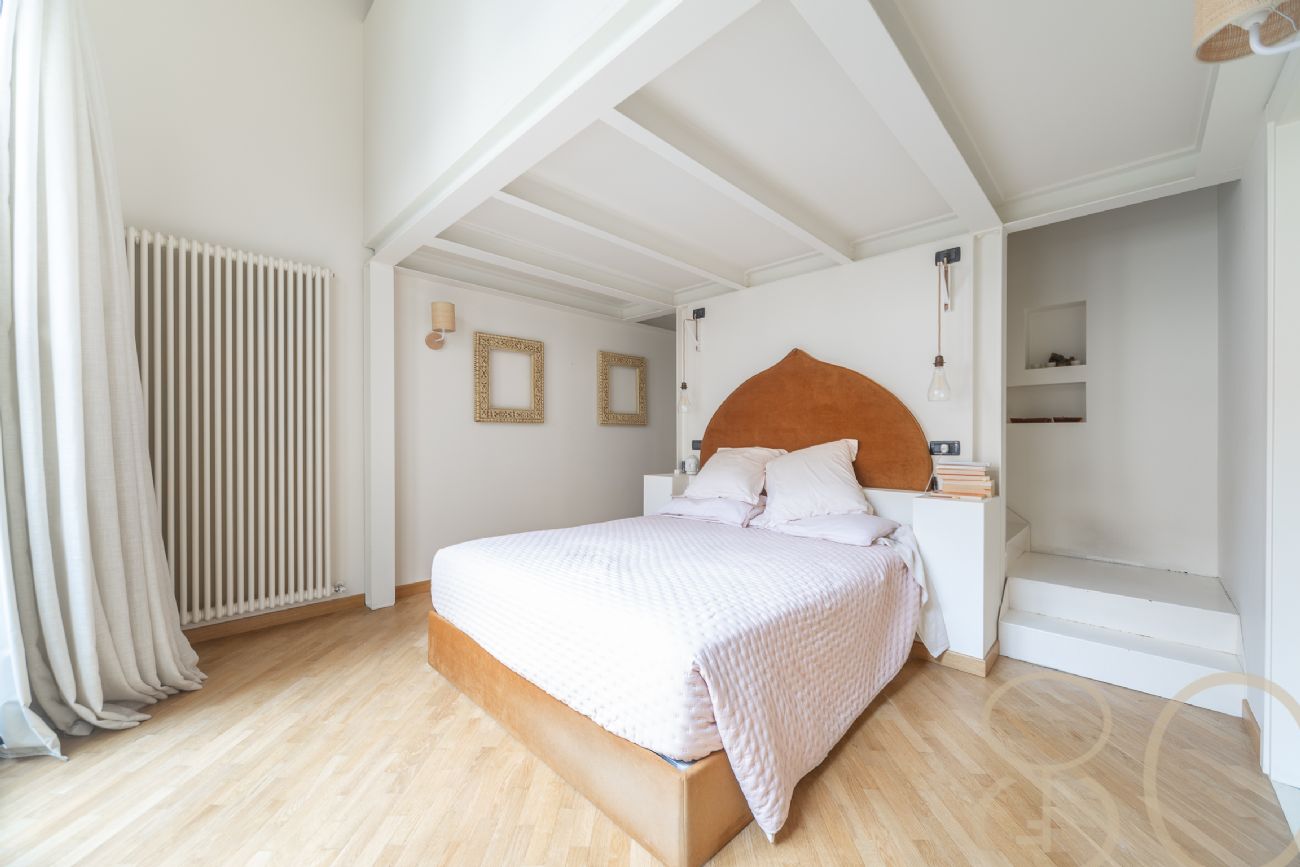 LOFT CON TRE CAMERE PATIO PRIVATO E BOX