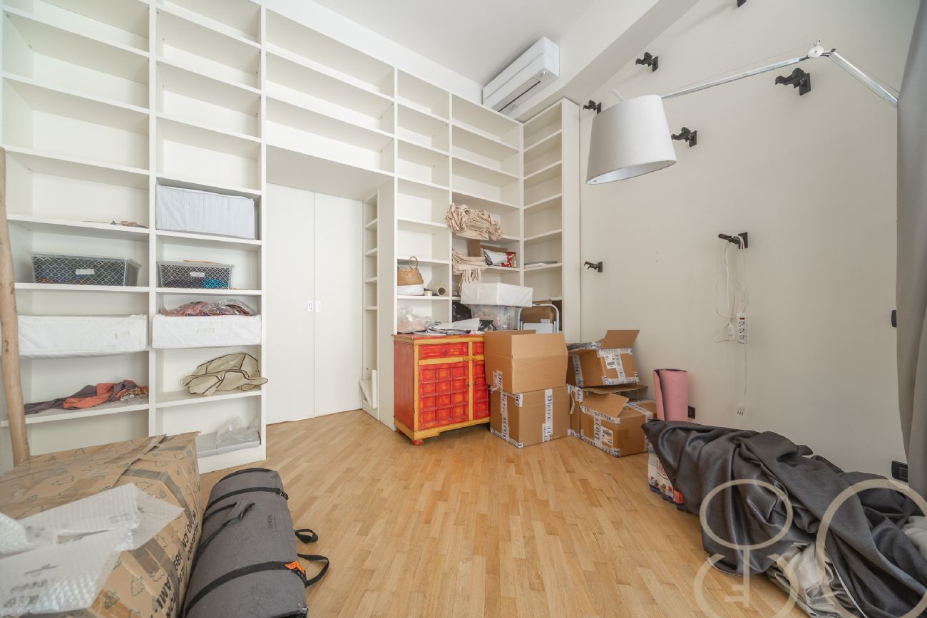 LOFT CON TRE CAMERE PATIO PRIVATO E BOX