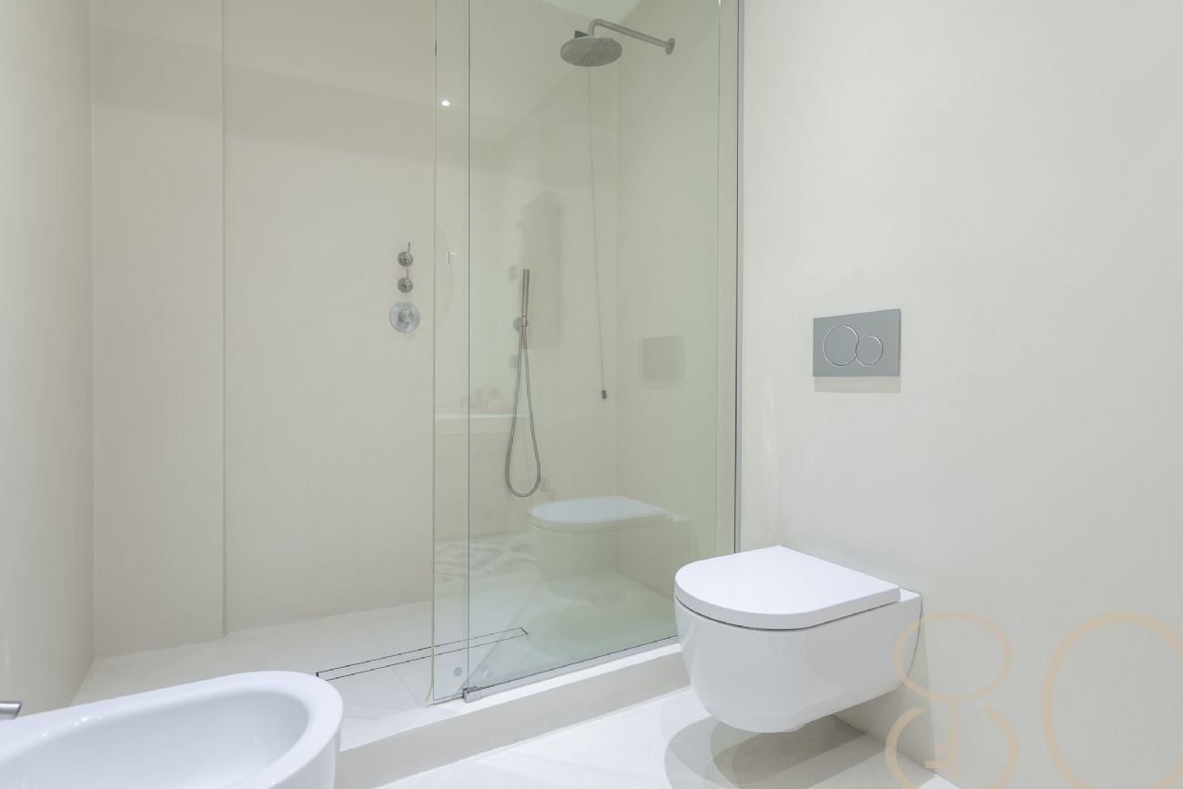 LOFT CON TRE CAMERE PATIO PRIVATO E BOX