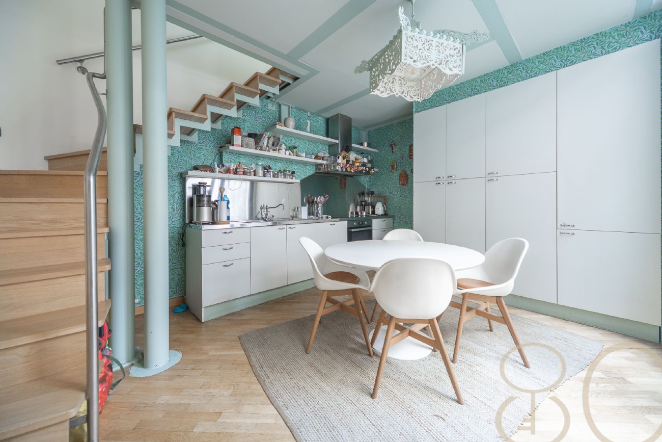 LOFT CON TRE CAMERE PATIO PRIVATO E BOX