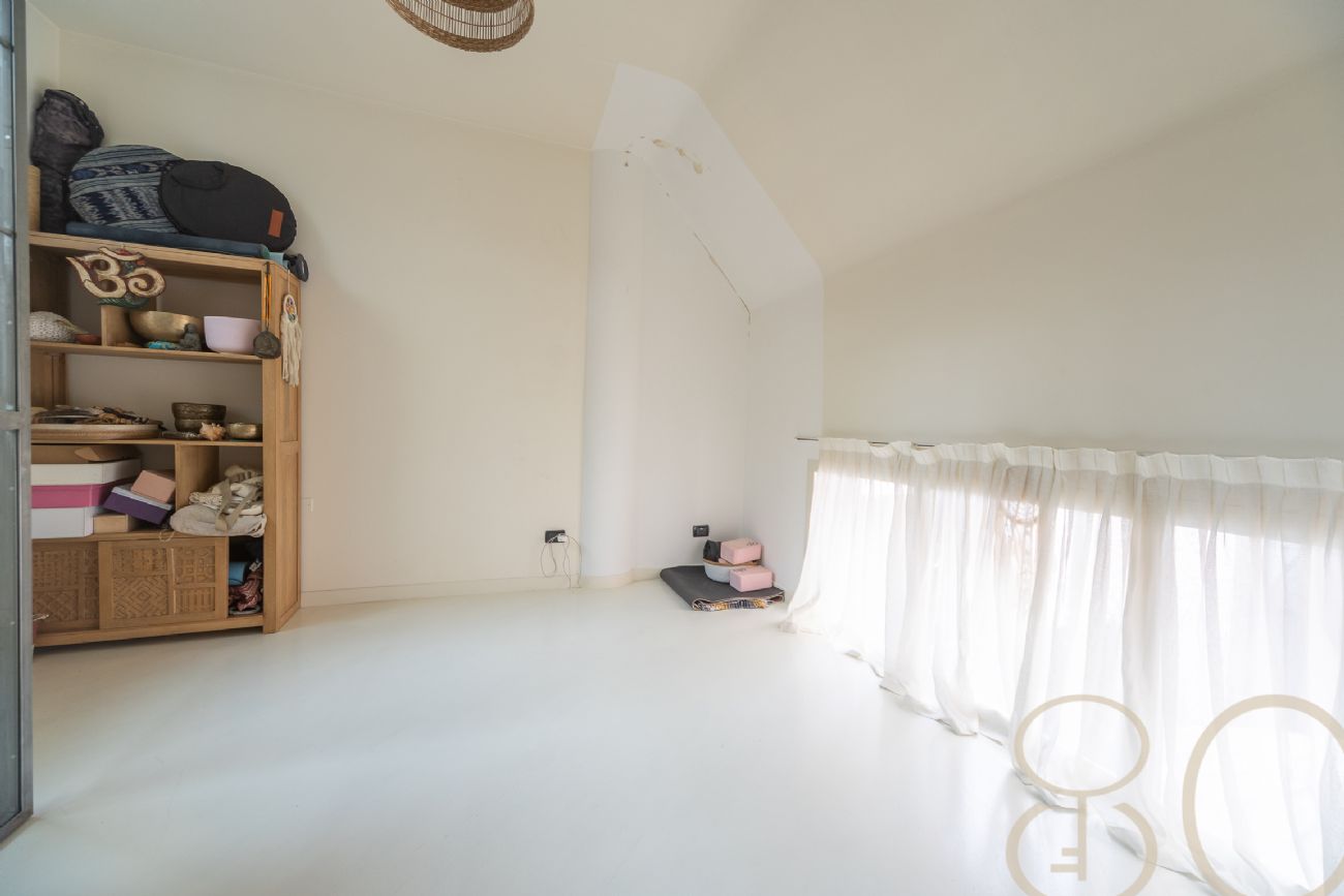 LOFT CON TRE CAMERE PATIO PRIVATO E BOX