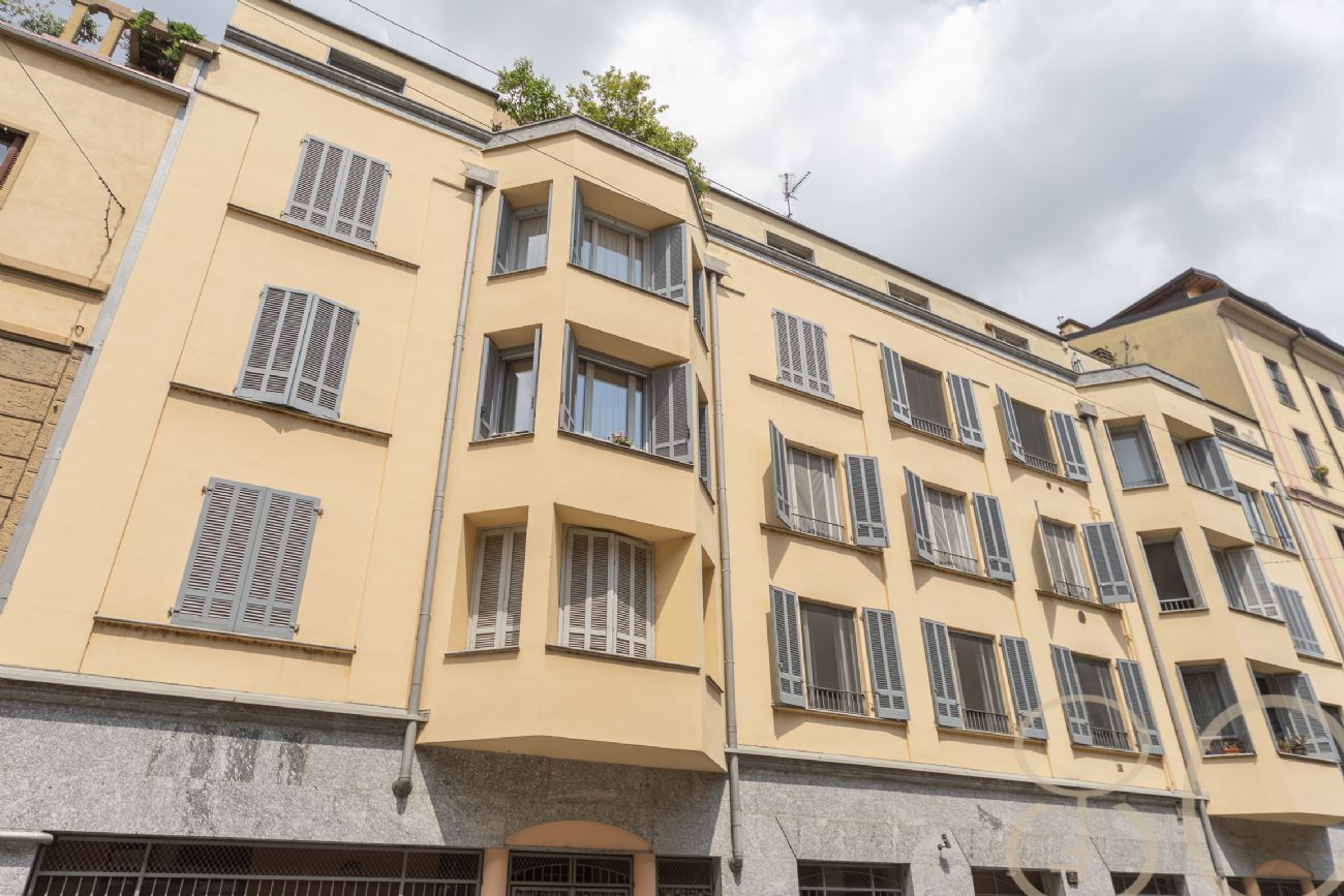 LOFT CON TRE CAMERE PATIO PRIVATO E BOX