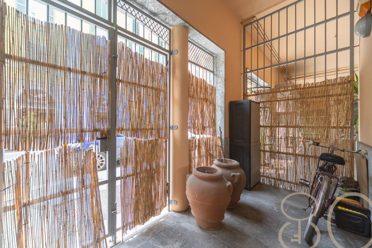 LOFT CON TRE CAMERE PATIO PRIVATO E BOX