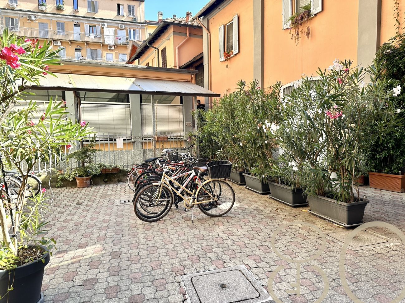 BILOCALE PIAZZA SAN LUIGI