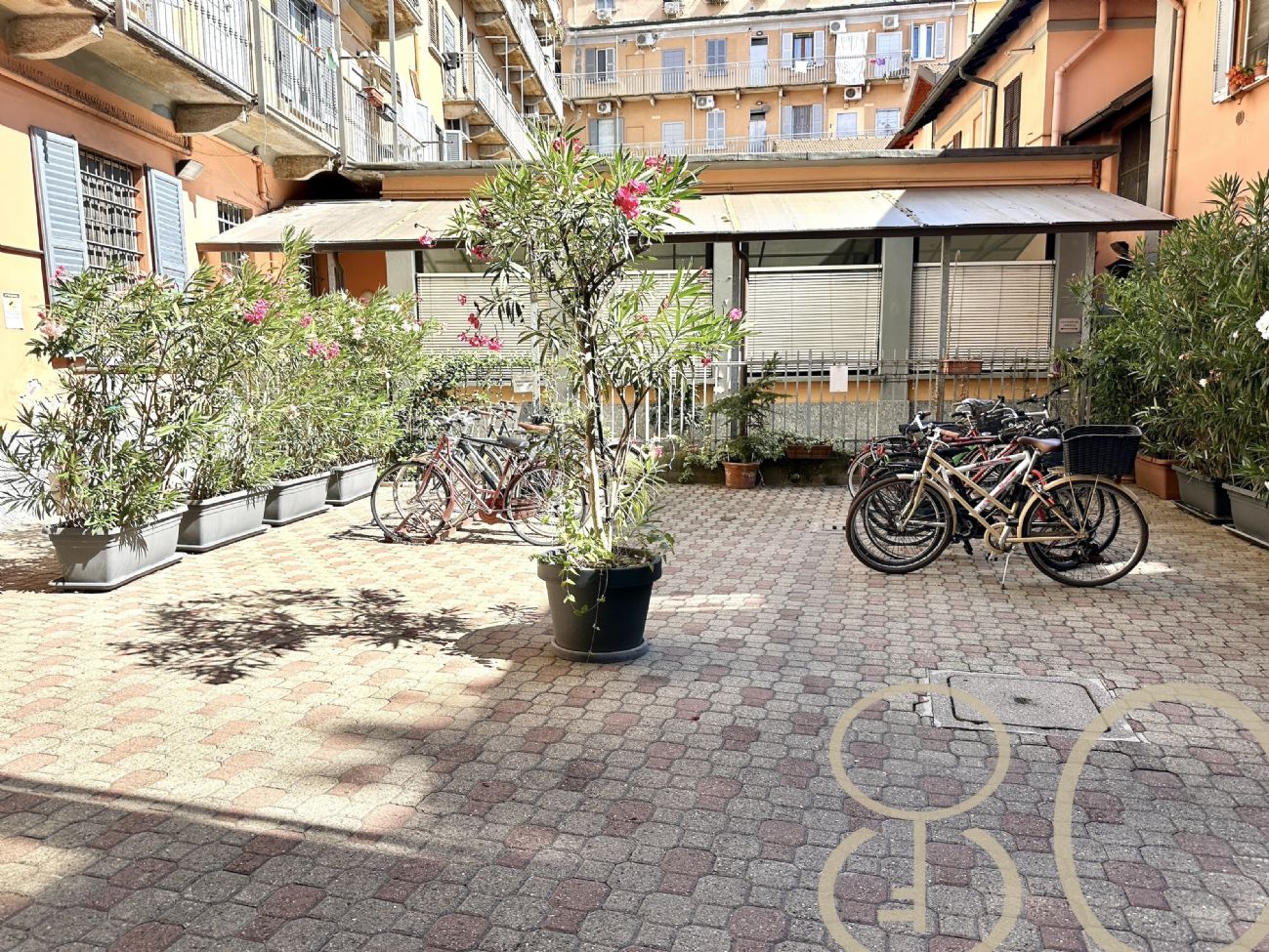 BILOCALE PIAZZA SAN LUIGI
