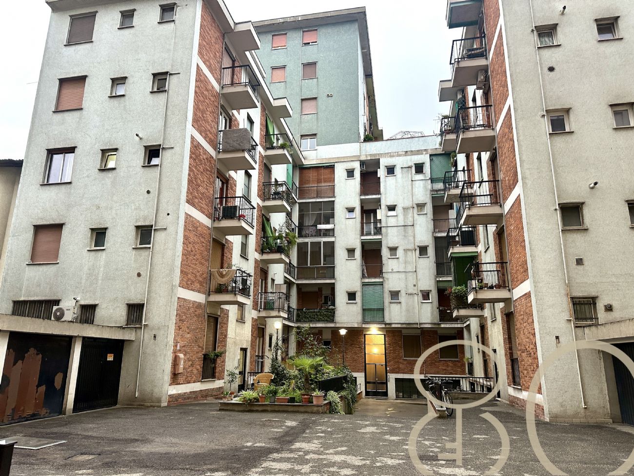 BILOCALE VIALE CERMENATE