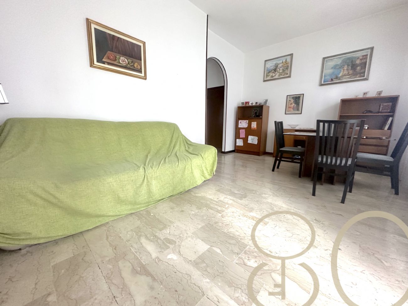 TRILOCALE CON DOPPIO BALCONE