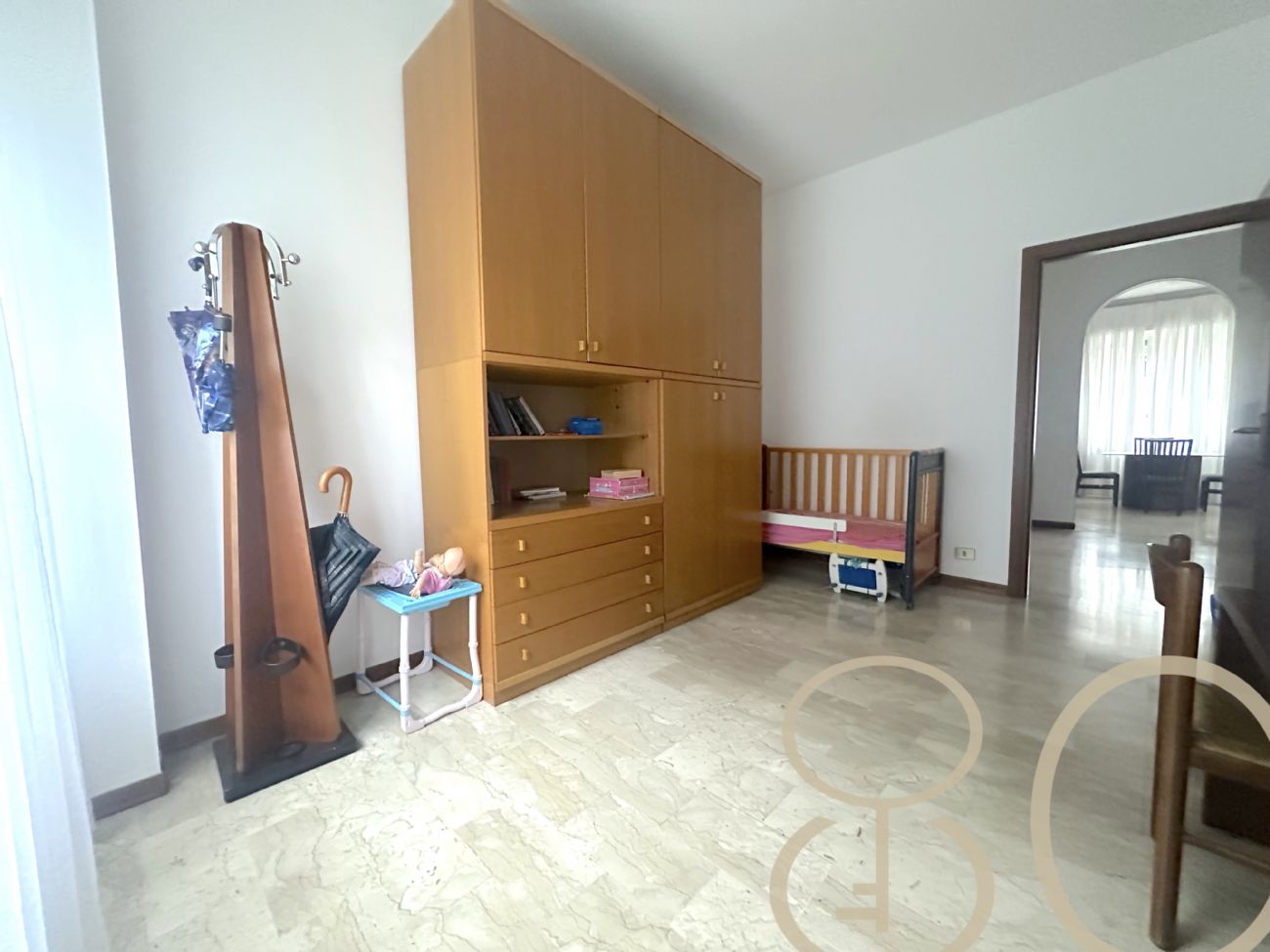 TRILOCALE CON DOPPIO BALCONE
