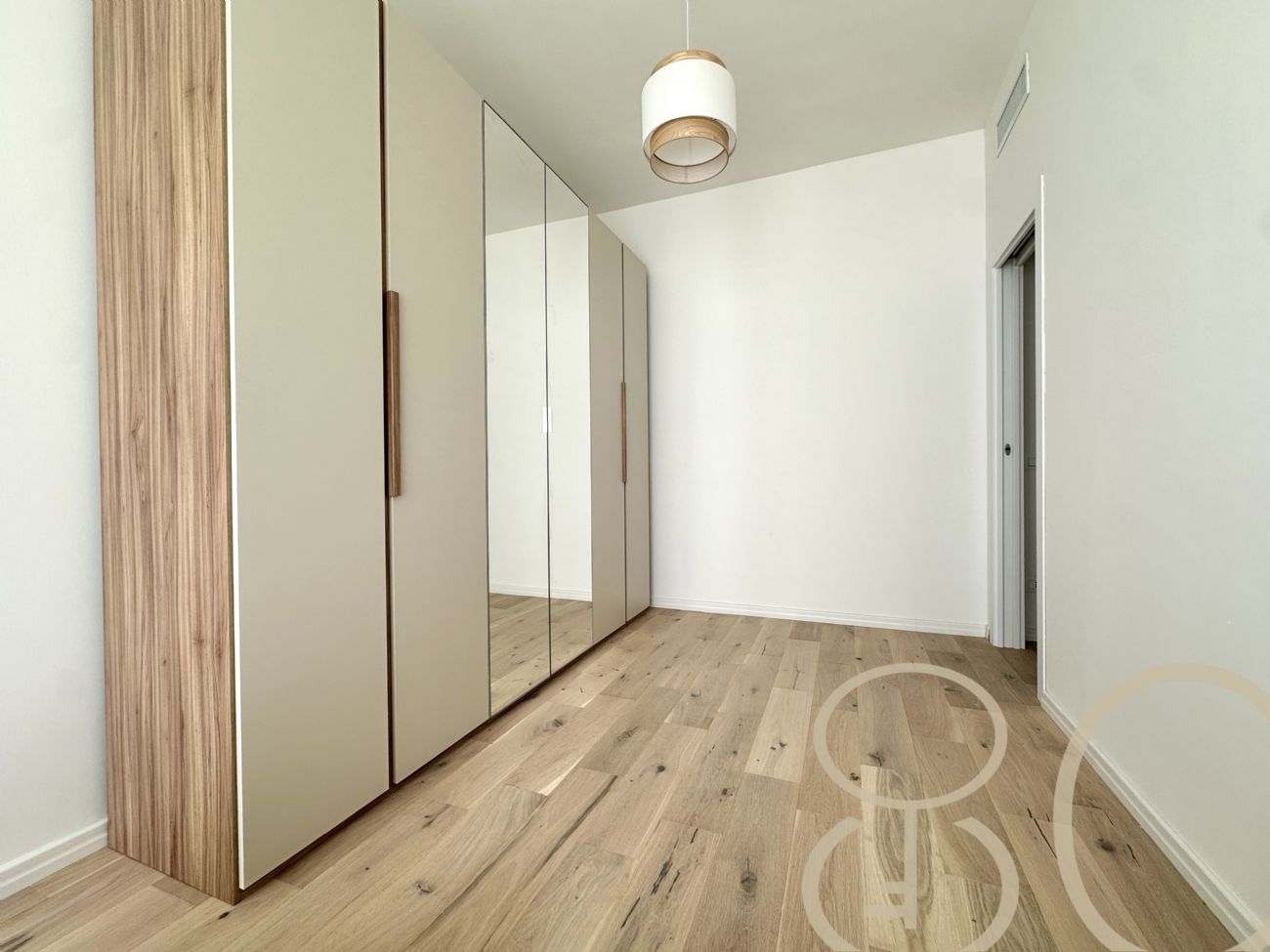 TRILOCALE CON TAVERNA