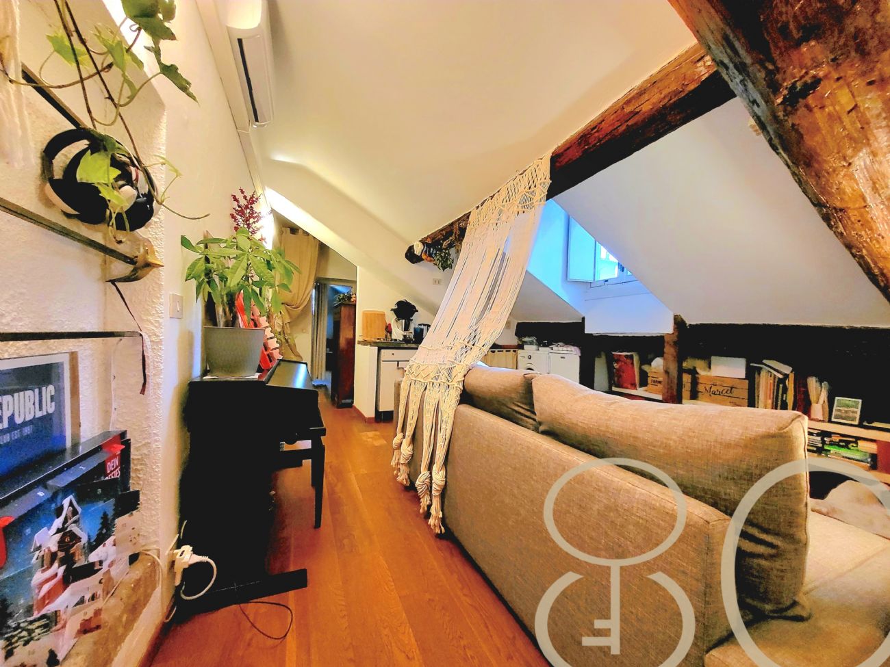 MANSARDA IN STABILE D'EPOCA