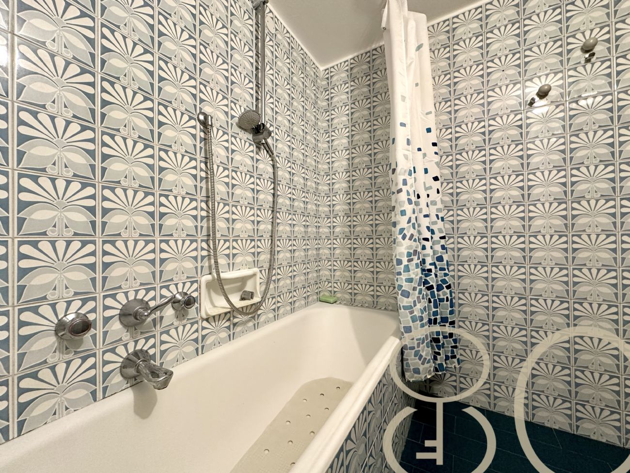 MONOLOCALE GENTILINO