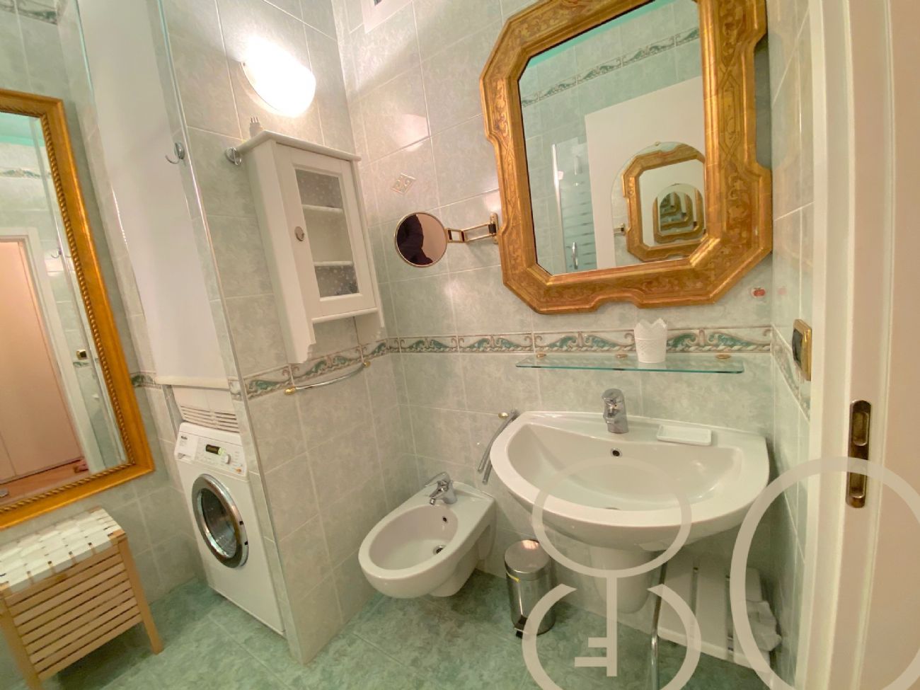 BILOCALE IN CENTRO DUOMO