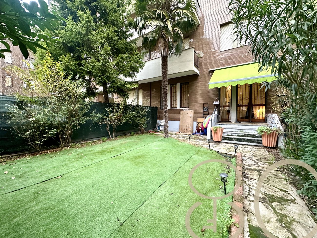 OPEN SPACE CON GIARDINO PRIVATO