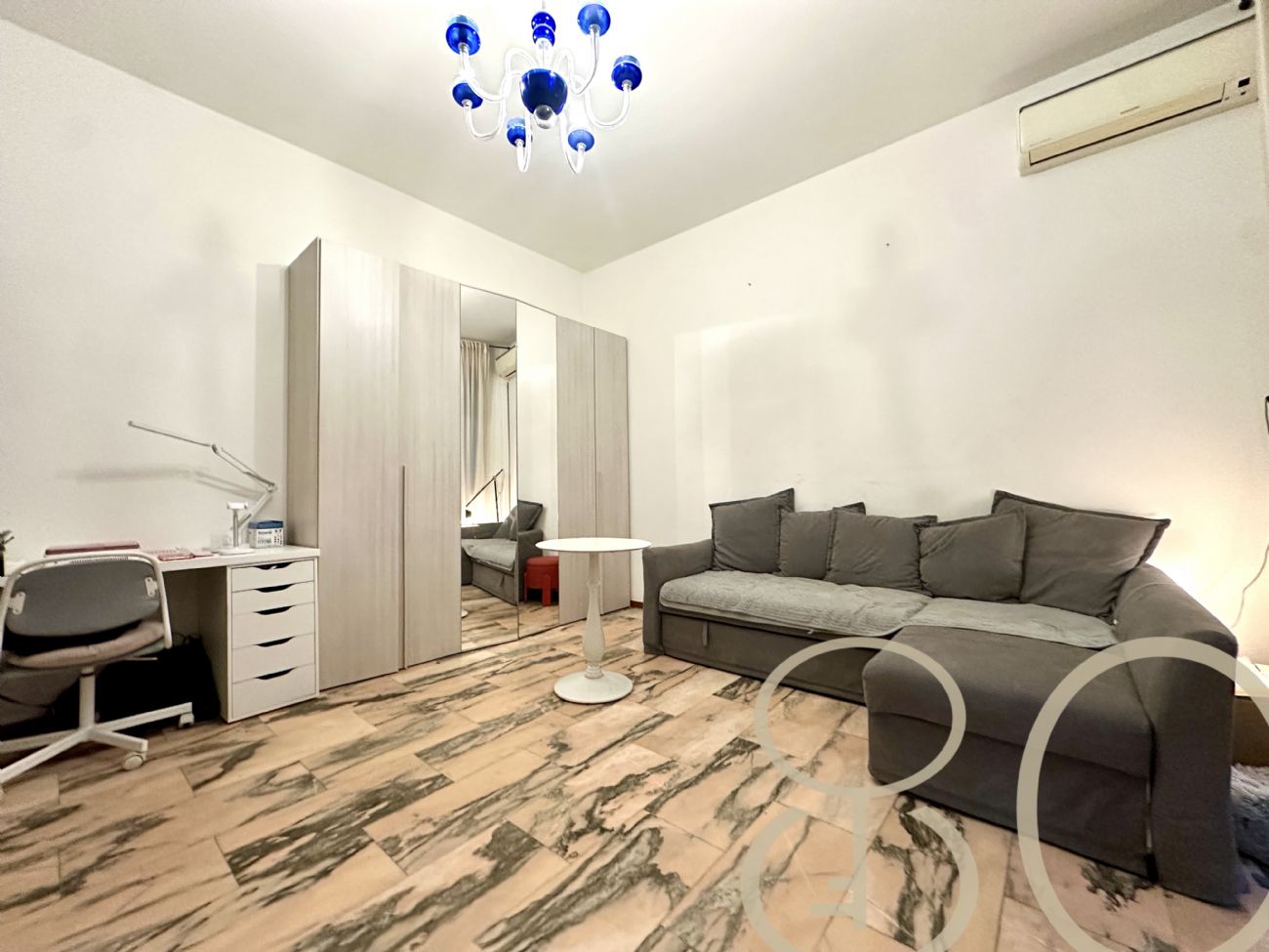 OPEN SPACE CON GIARDINO PRIVATO