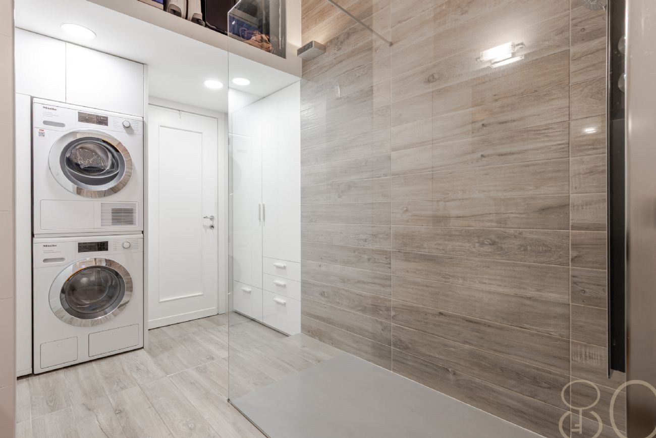 PLURILOCALE CON POSTO AUTO