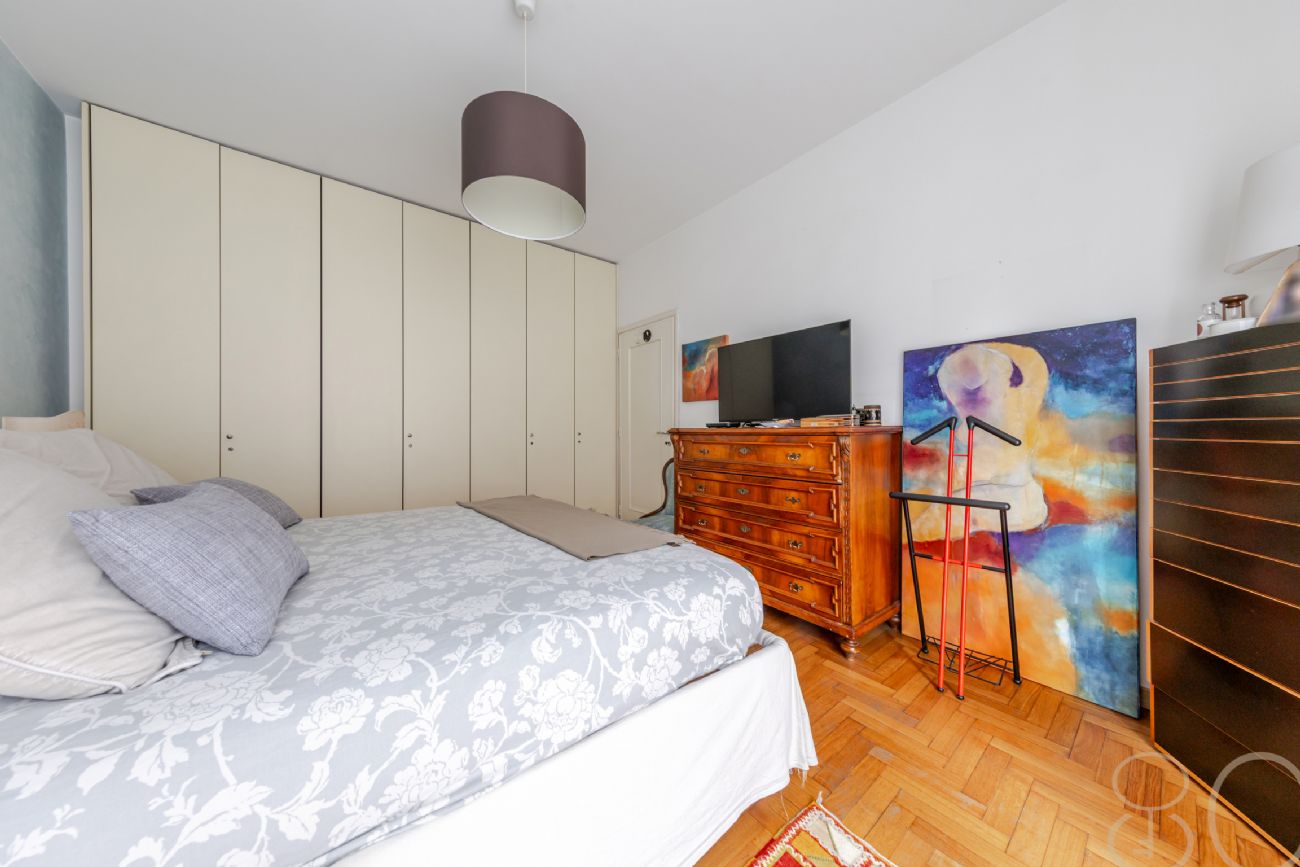 PLURILOCALE CON POSTO AUTO