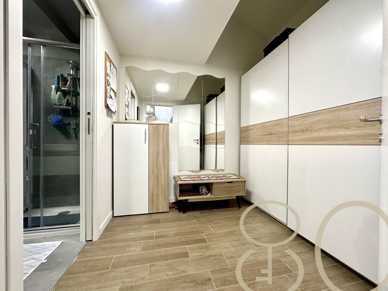 BILOCALE CON TERRAZZO