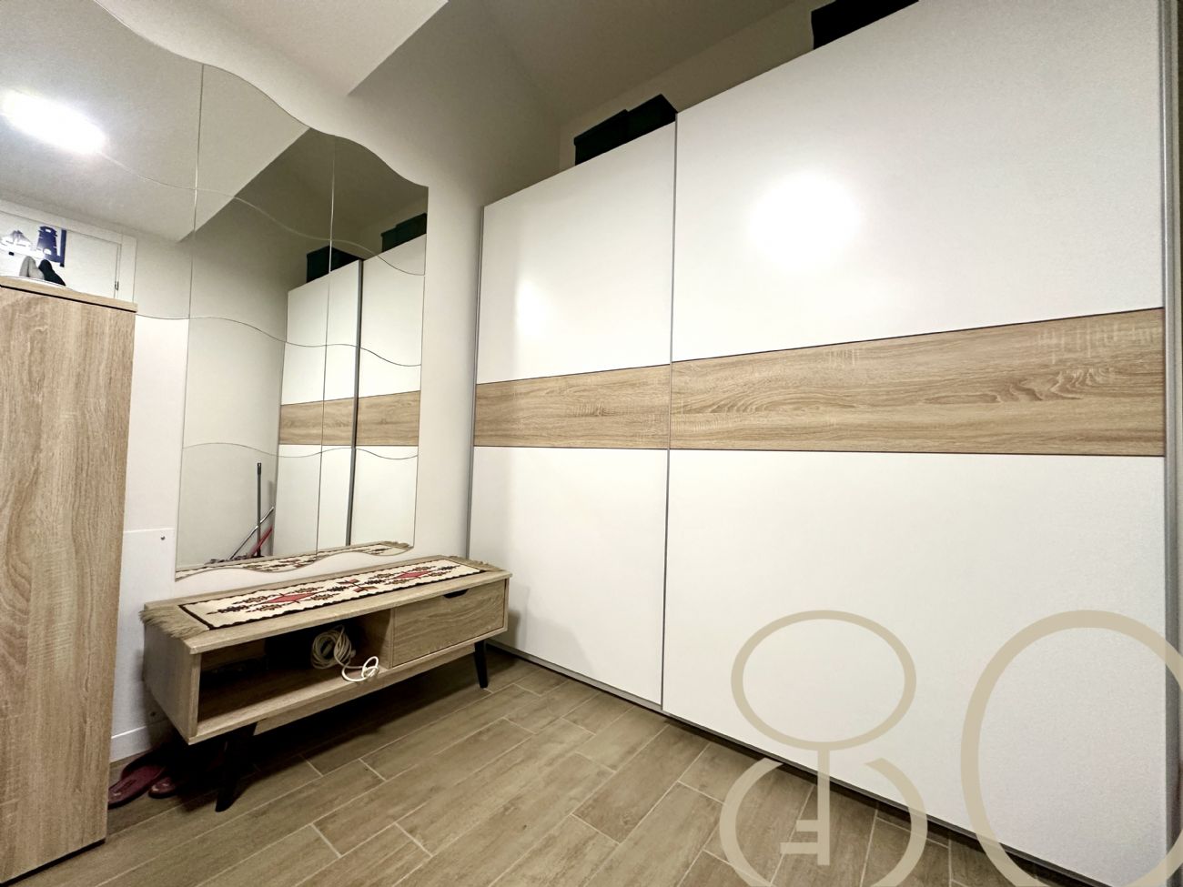 BILOCALE CON TERRAZZO