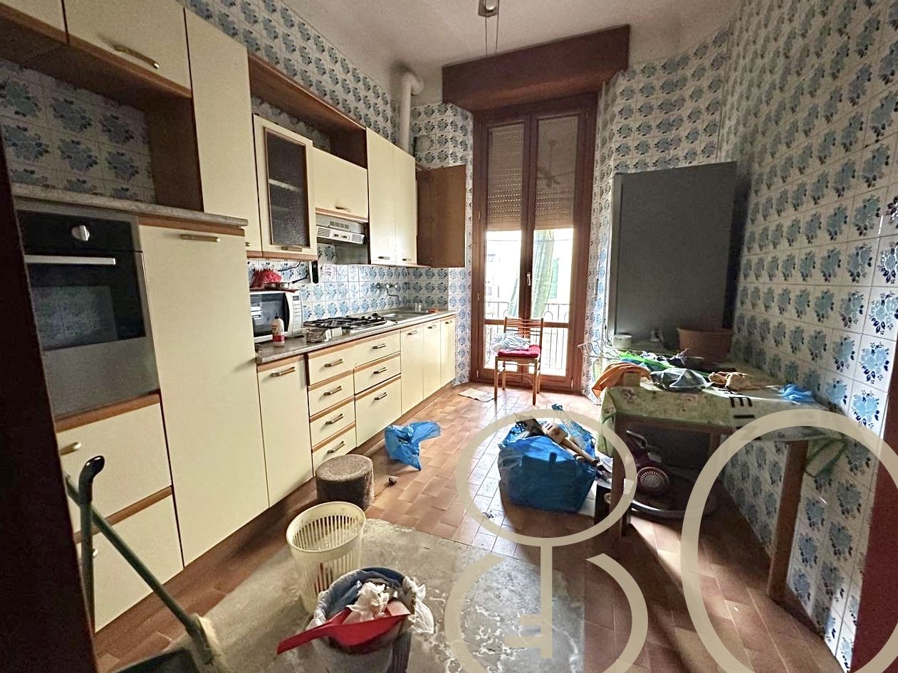 QUADRILOCALE CON BALCONI VIA FRIULI