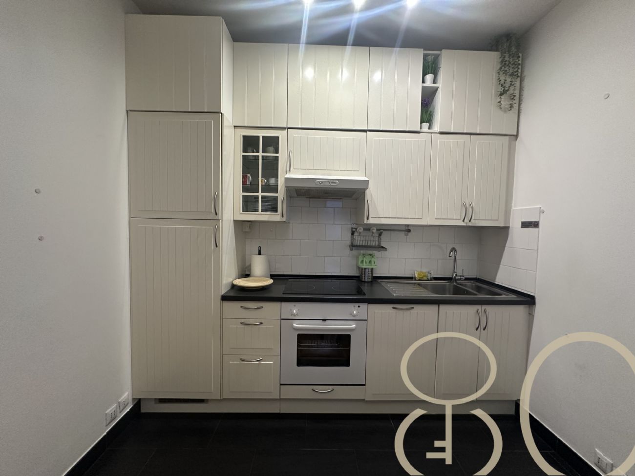 BILOCALE RISTRUTTURATO CON BALCONE