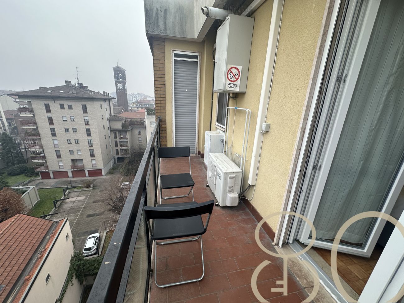 BILOCALE RISTRUTTURATO CON BALCONE