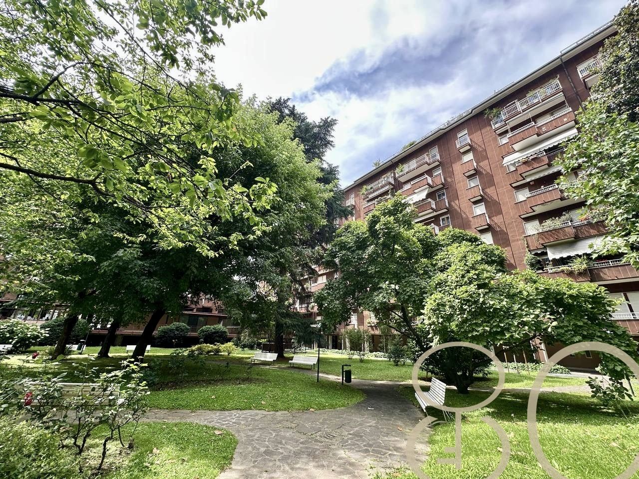 TRILOCALE CON PISCINA CONDOMINIALE