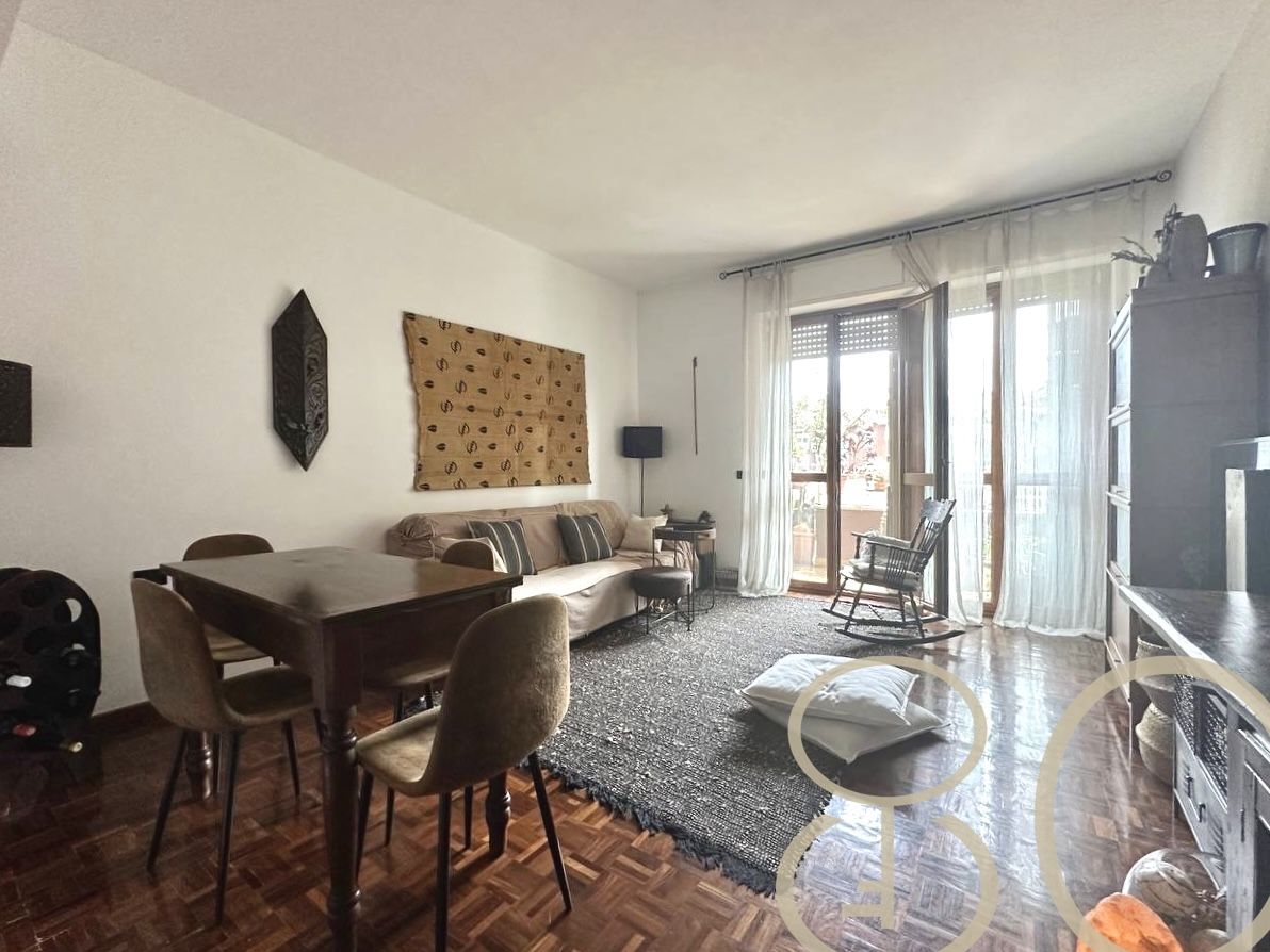 TRILOCALE CON PISCINA CONDOMINIALE