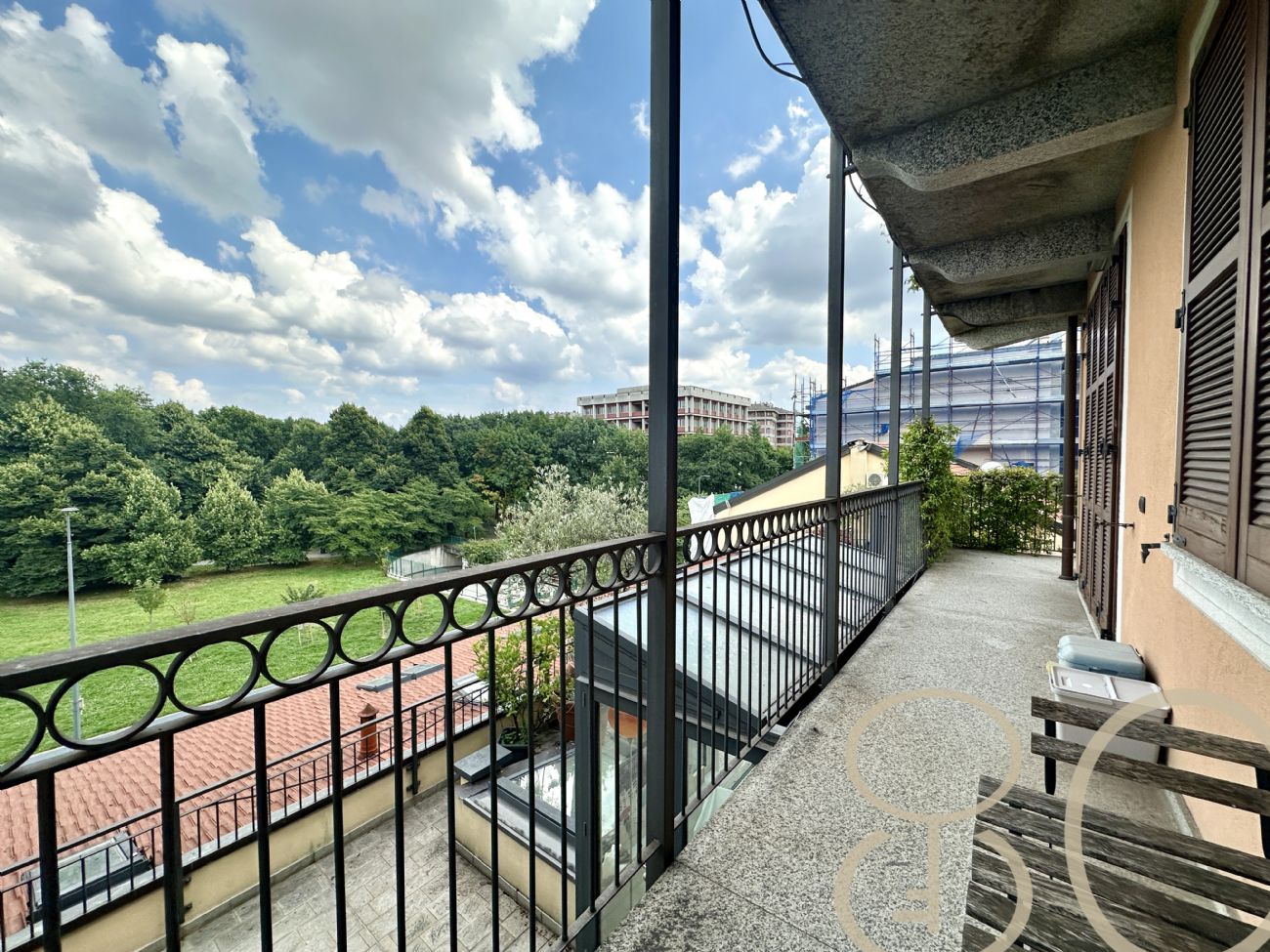 BILOCALE CON BALCONATA