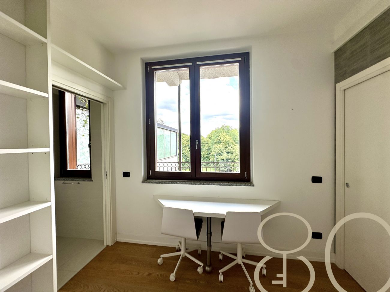 BILOCALE CON BALCONATA