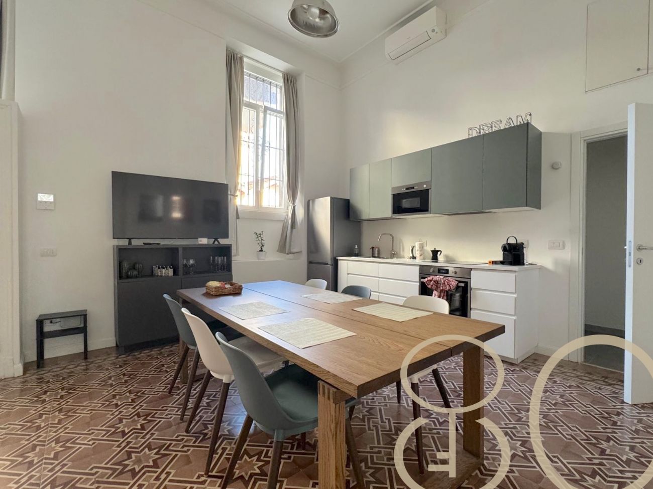 CARATTERISTICO LOFT RISTRUTTURATO