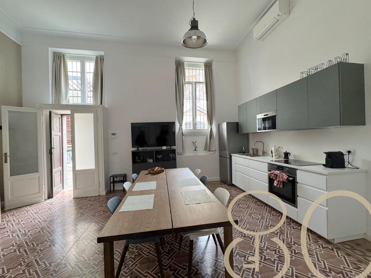 CARATTERISTICO LOFT RISTRUTTURATO